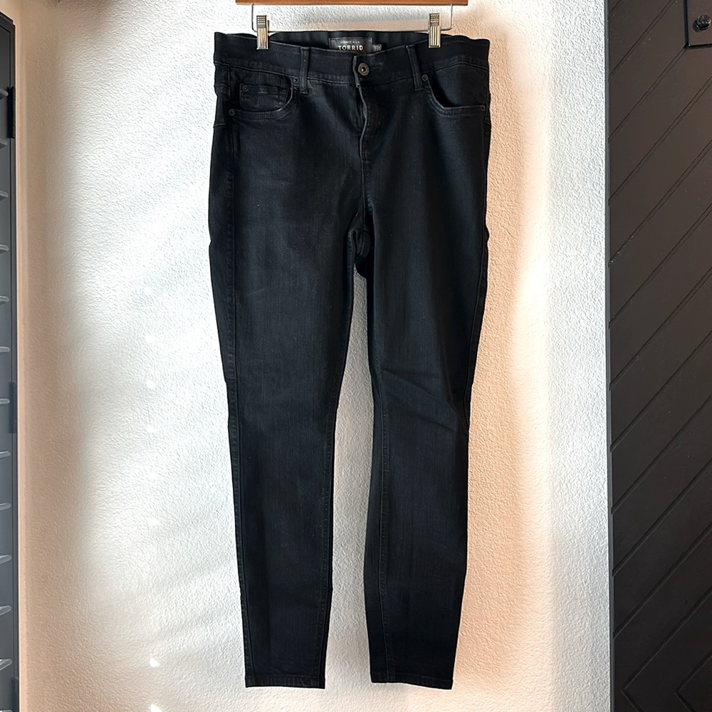 Torrid bombshell skinny